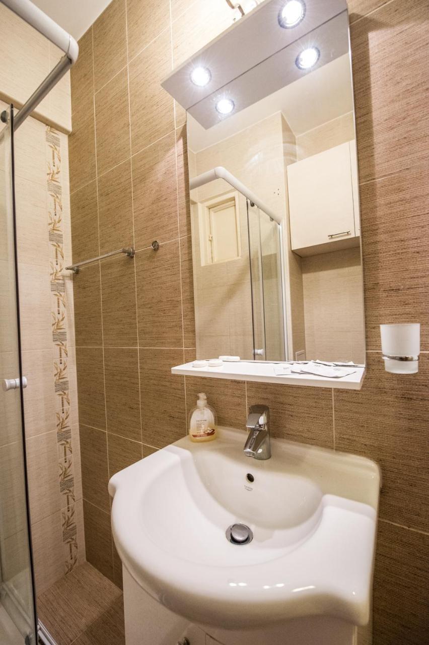 Universitate 1 Apartment Букурещ Екстериор снимка